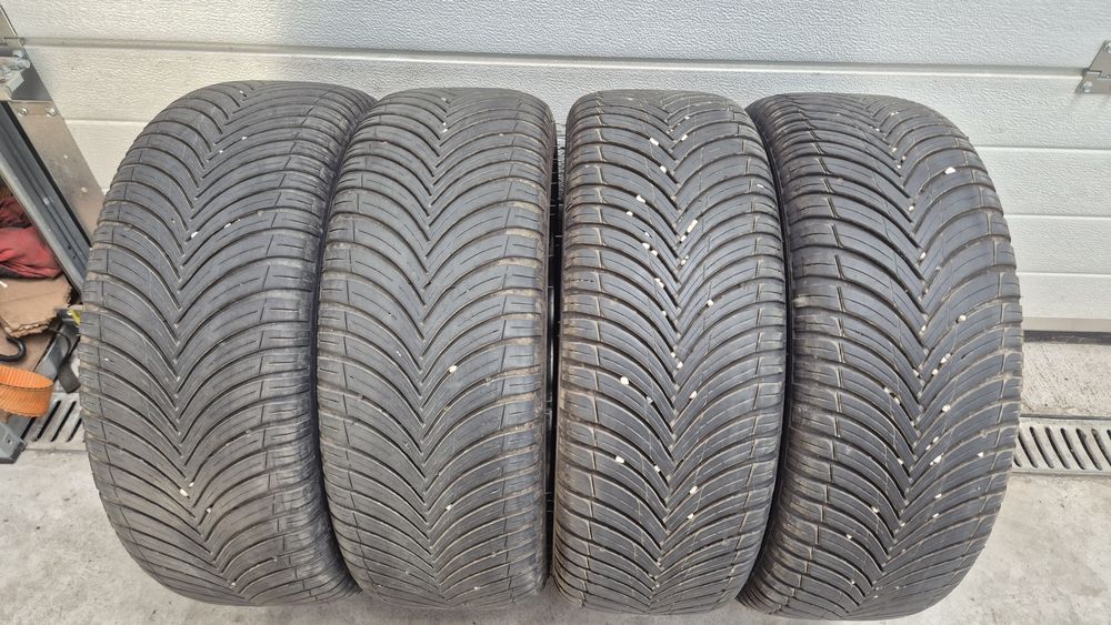 Jante pe 17 aliaj 5x114.3 hyundai kia renault duster toyota 225/45/17 allseason 2024