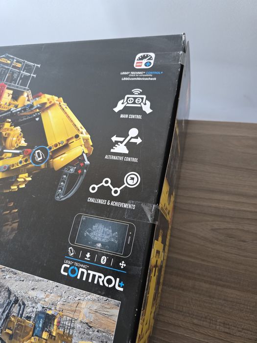 Lego Technic 42131 Cat D11 Bulldozer Лего Техник Булдозер