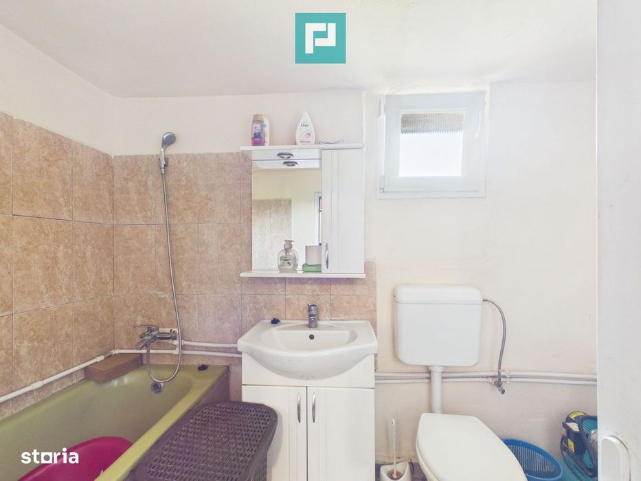 2 case cu teren de 2253 mp în Archiș