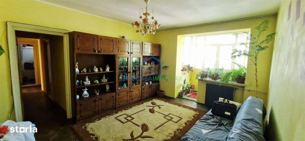 Apartament 4 Camere ,  Etaj 3 Din 4, 2 Bai, 2 Balcoane,  Calea Severin