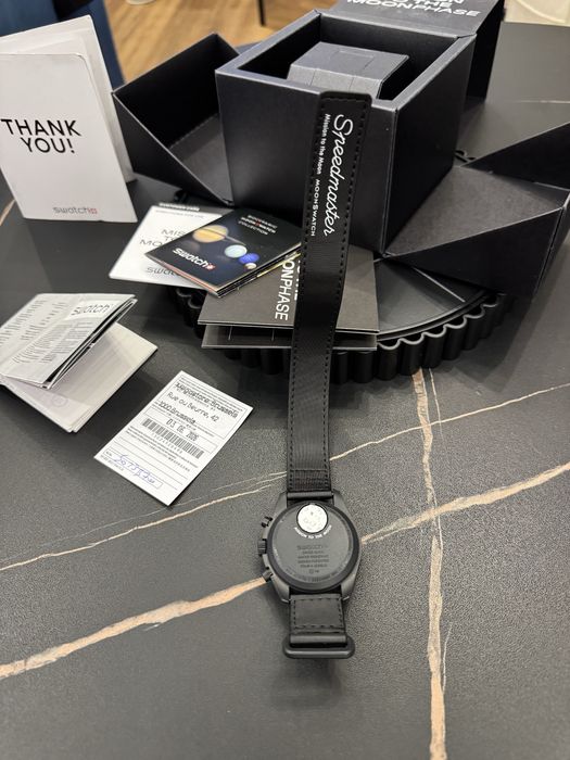 Omega MoonSwatch Snoopy Black
