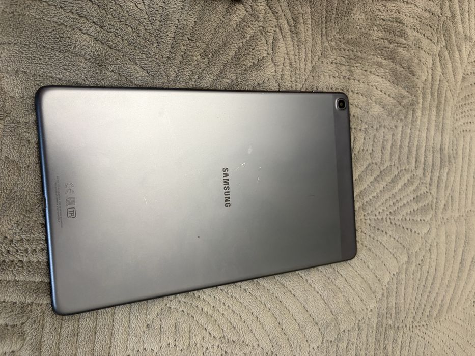 Планшет TAB A sm-t515