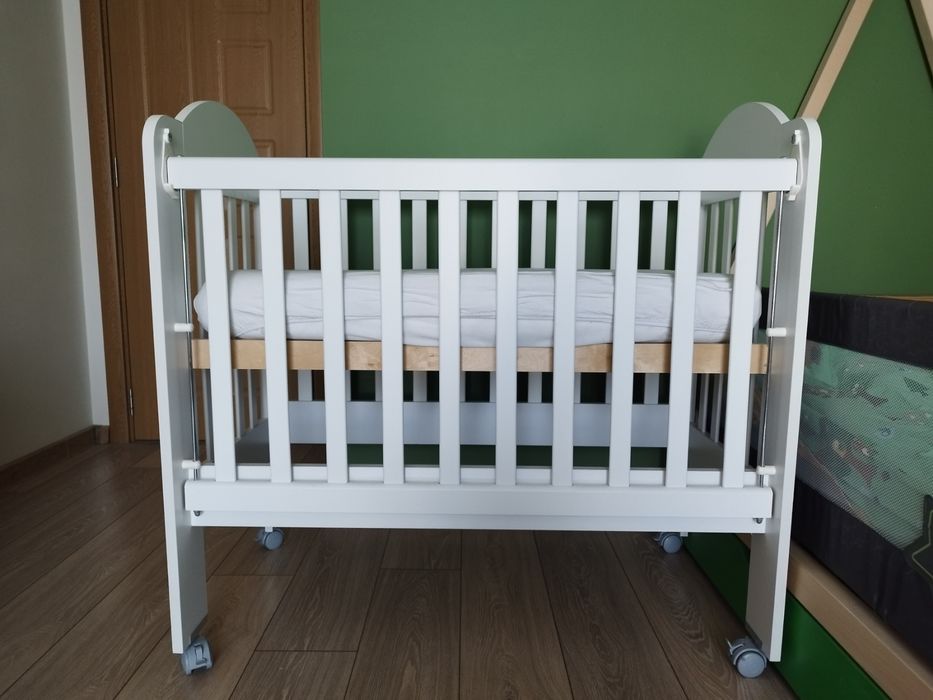 Бебешко креватче+ матрак с бамбук