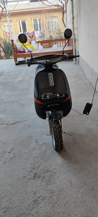 Skuter Elektro 100km