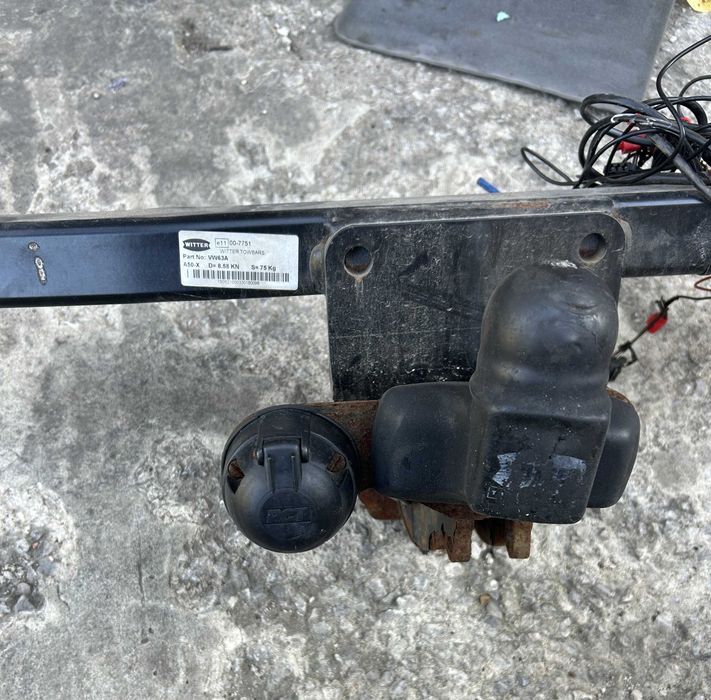 Теглич за Фолцваген Голф 6