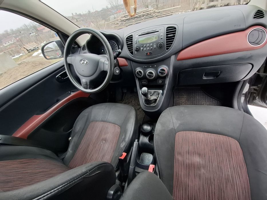 Hyundai i10 1.1 benzina 2011