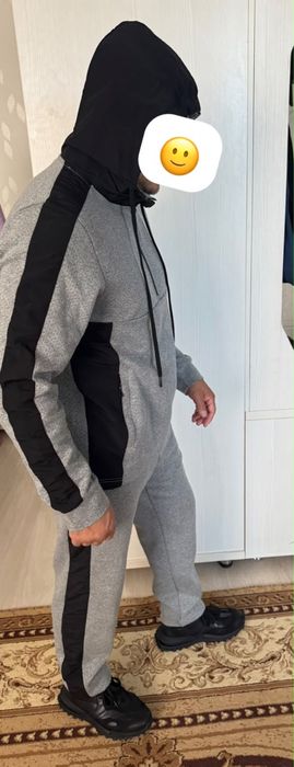 Спортивный костюм