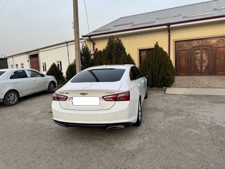 Malibu 2 sotiladi. Motor 2.0 L. turbo. 20.200 y.e