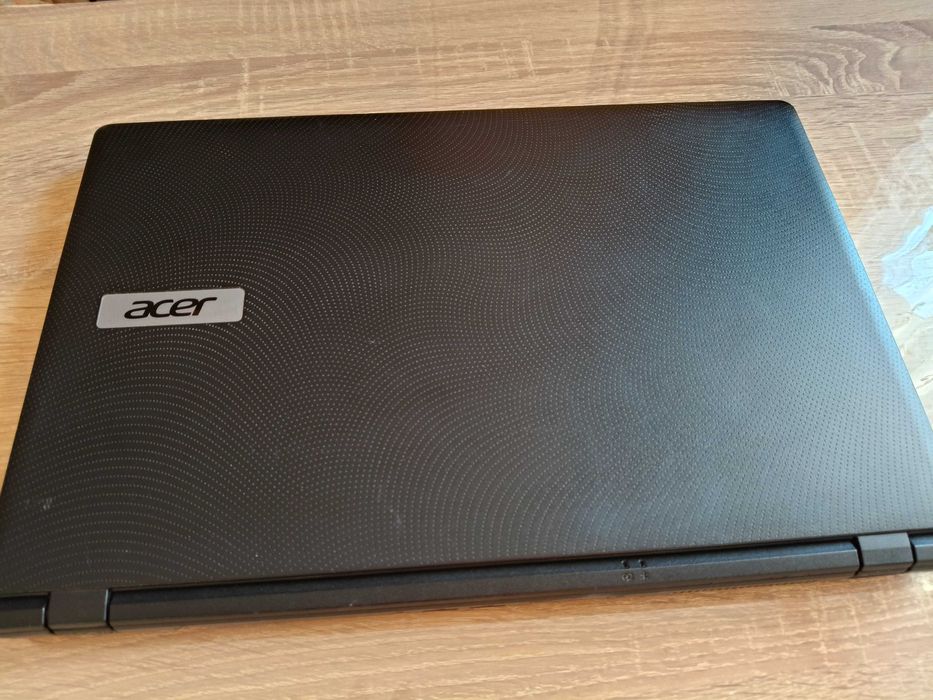Vand laptop Acer defect