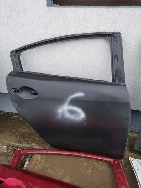 Ușa uși stânga dreapta fata spate mazda 6 2013 /2014/2015/2016/2017 gj