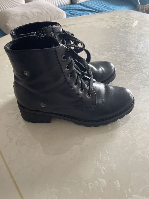 Продам женские сапожки