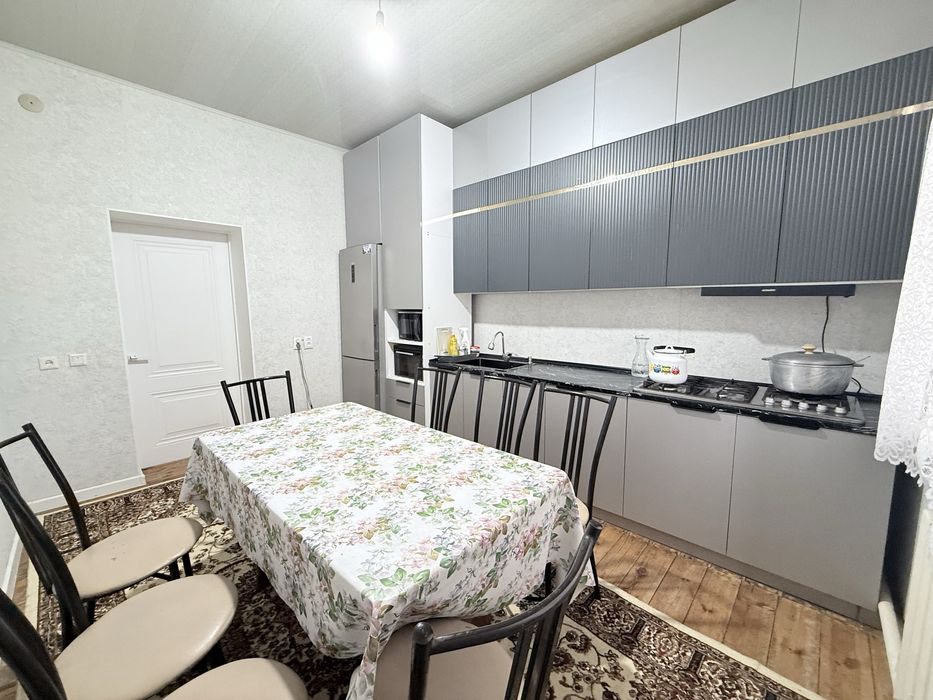 Стол стулья сатылады кухняға!