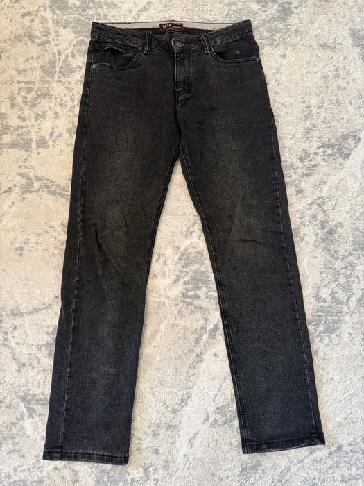 Продам джинсы мужские