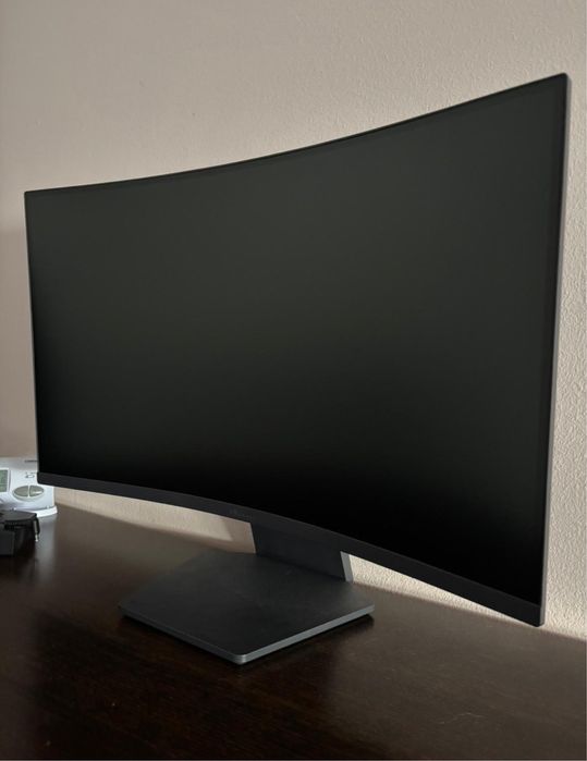LG UltraGear 27” 180hz