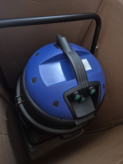 Aspirator profesional Michelin 3 motoare / umed -uscat