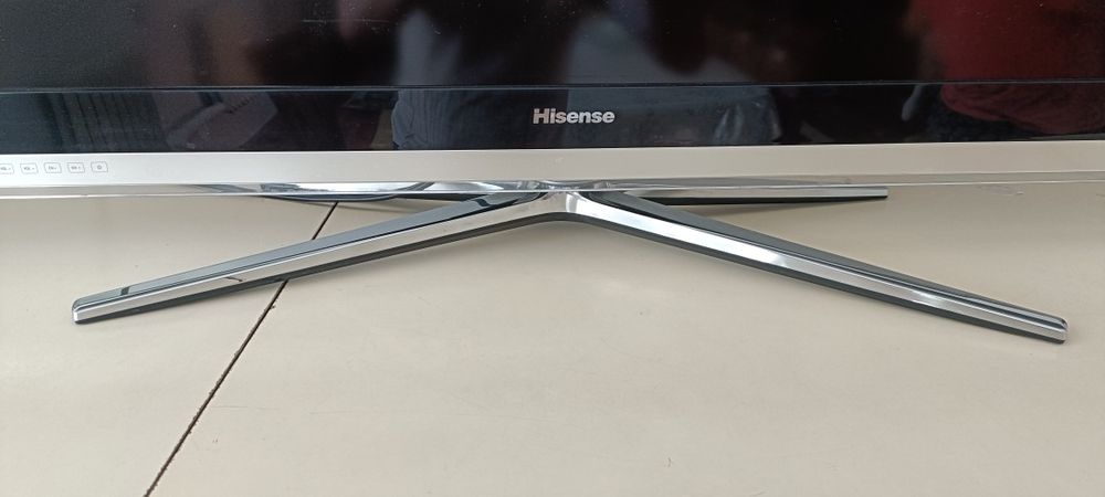 Телевизор ж/к с диоганальом 140