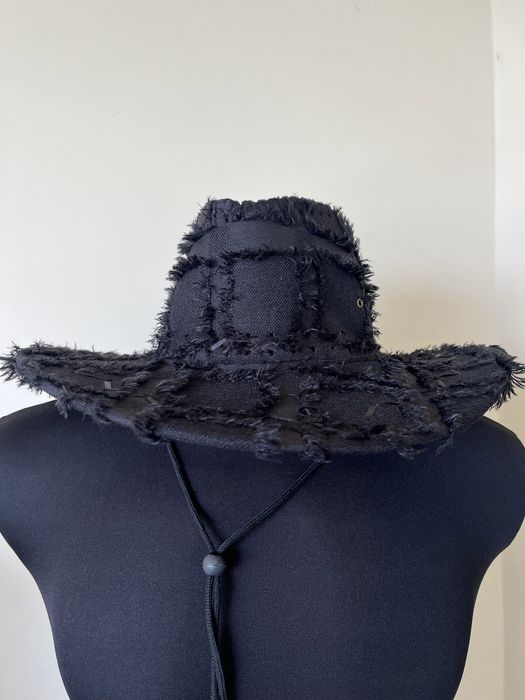 Pălărie Cowboy , impecabila