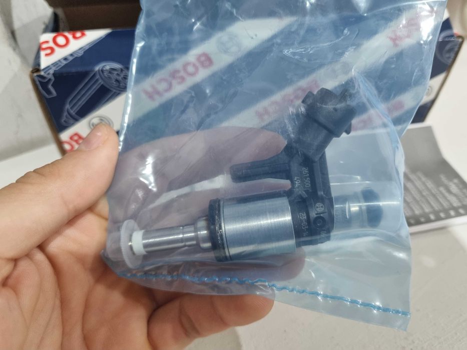 Нов бенз инжекционен клапан инжектор/дюза - Bosch BMW Peugeot Citroen