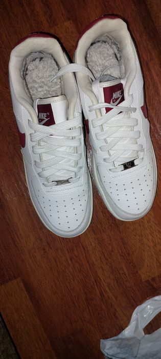 Спортивные кроссовки найк