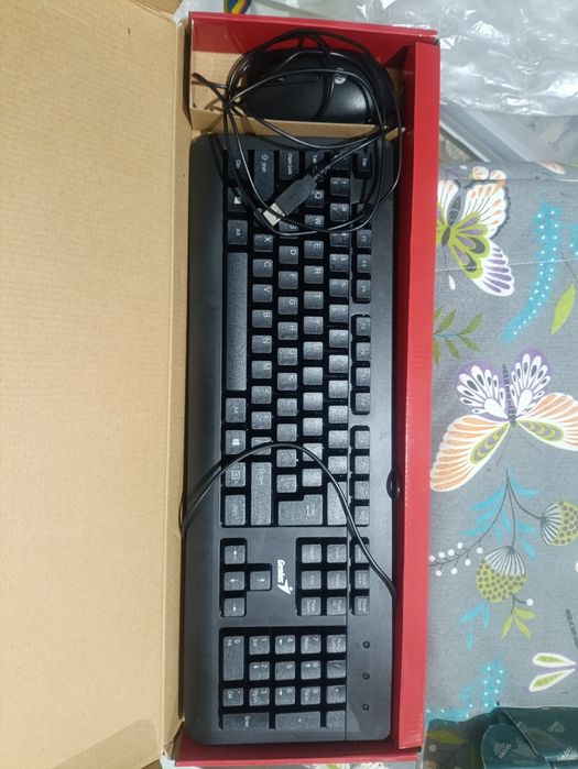 Tastatura cu mouse NOI