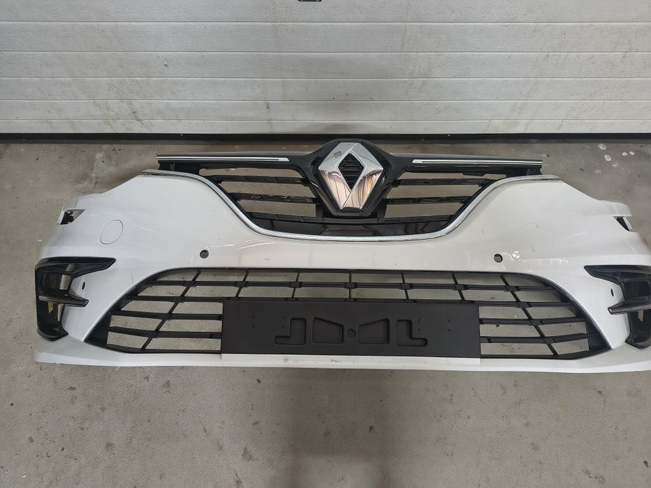 Bara fata Megane 4 facelift cu 4 gauri de senzori alba