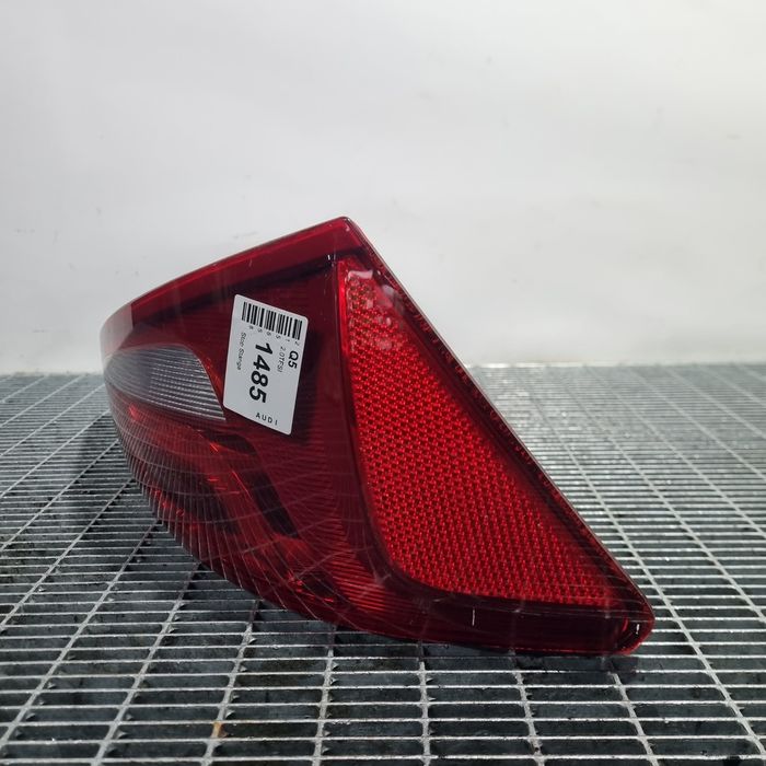 Stop Stanga AUDI Q5 - SUV 4 Usi (1485) Bec clasic