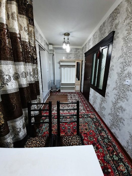 Урганч шахар  8тв ни ёнида 3 хонали квартира сотилади