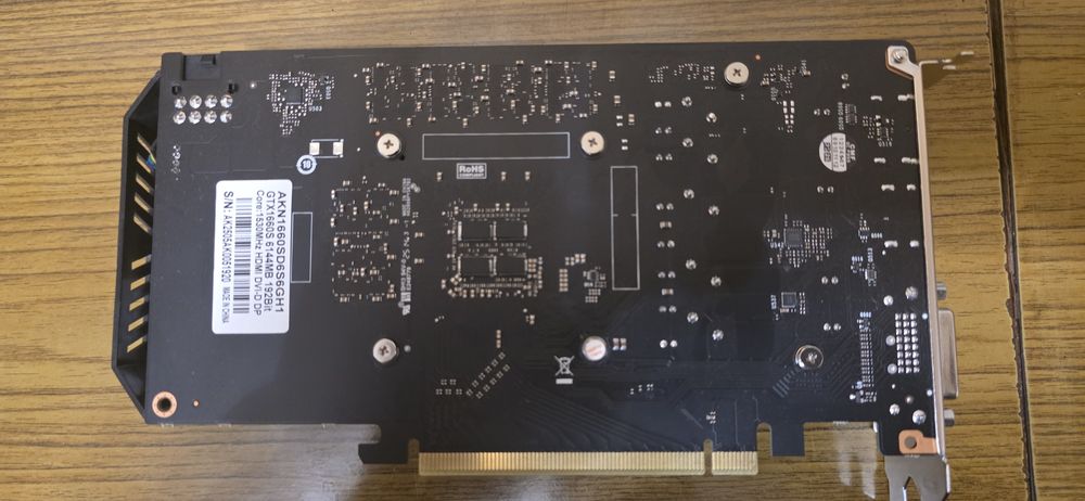 Видеокарта Arktek Gtx 1660 Super в идеальном состоянии как новый.