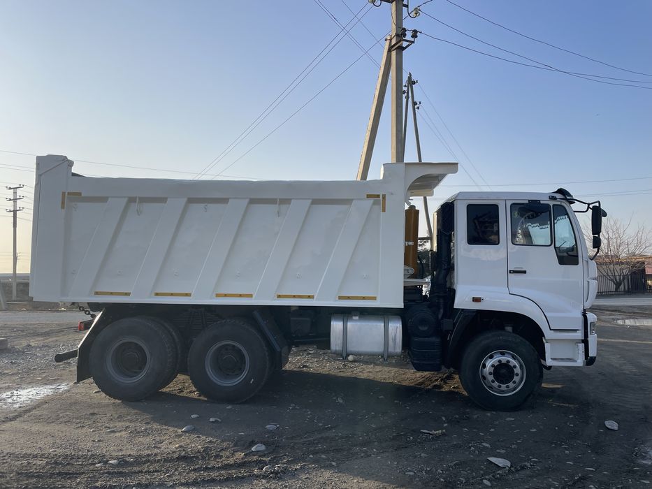 HOWO Sinotruk sotiladi