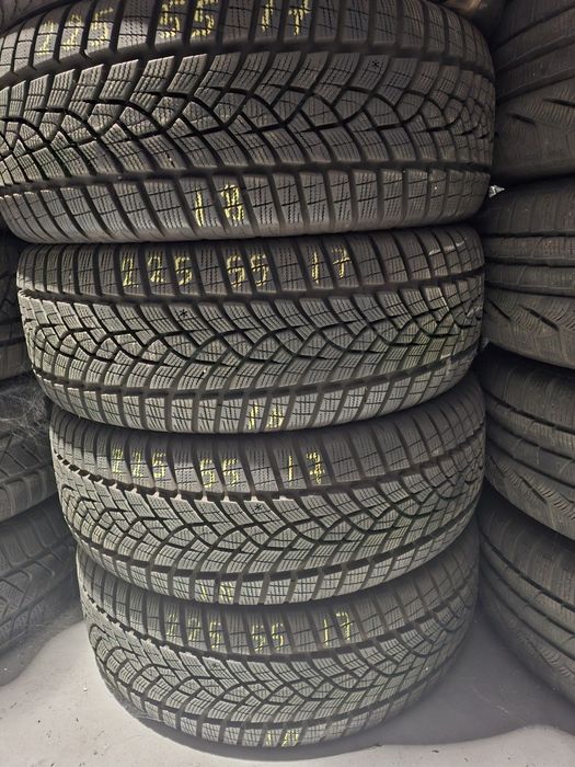 225 55 R 17  anvelope iarna bmw F10 f11 Audi  mercedes Opel skoda