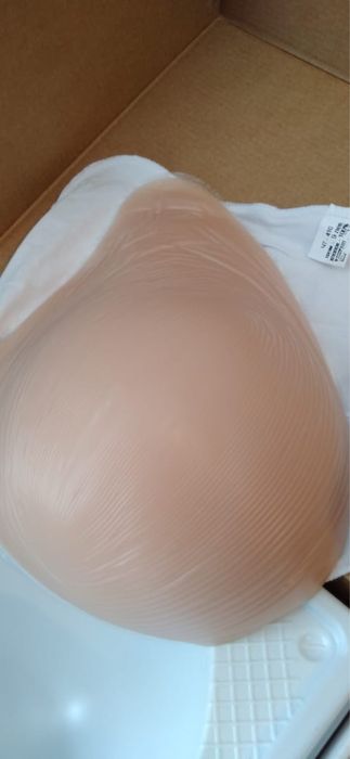 Грудной протез левый