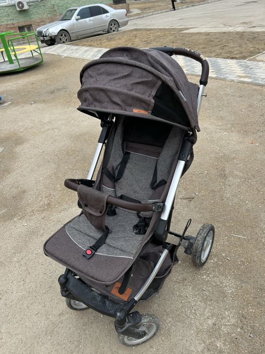 Коляска жаксы жағдайда сатылады!