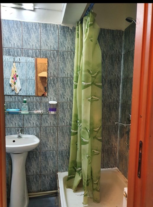 Vând Garsoniera sau schimb cu 2 camere