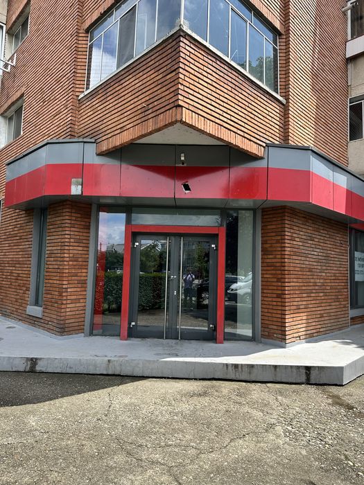 Spatiu comercial de inchiriat situta peCalea Aradului (zona P-ta Verde), 130mp