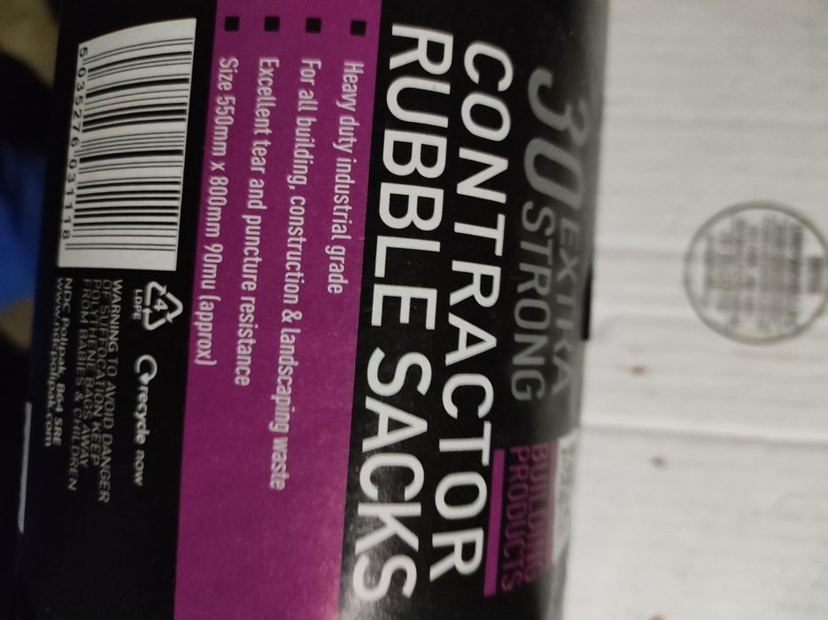 Saci  rezistent pentru moloz 90 litri un sac