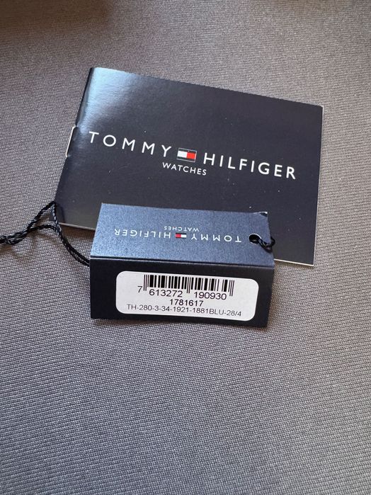 Дамски часовник Tommy Hilfiger