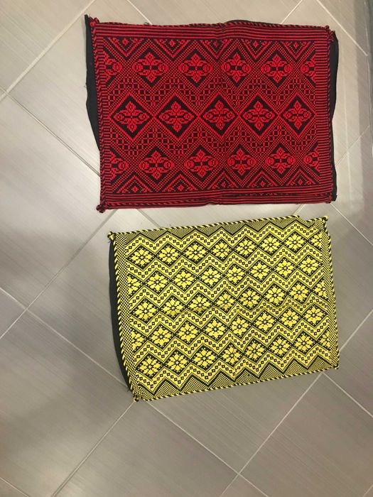 ръчно тъкани престилки и калъфки за възглавници