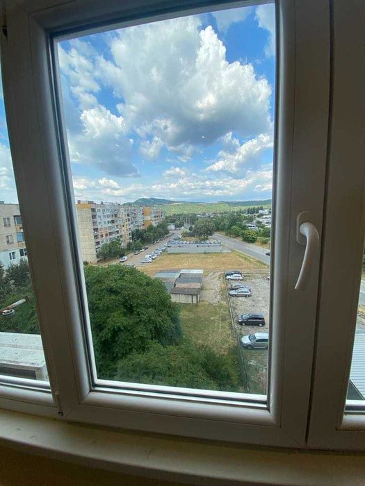 Гарсионера под наем след основен ремонт дъбника