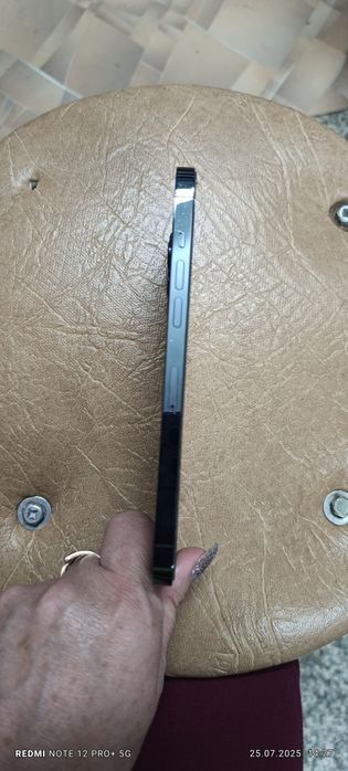 Продам айфон12 про маks