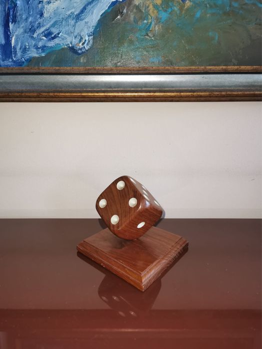 Фигура дървена ЗАРЧЕ масив орех кафява голяма дървена скулптура декор