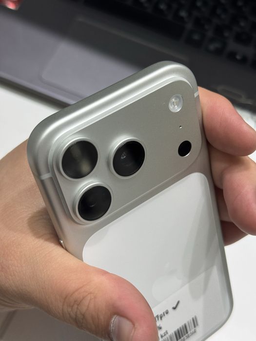 Iphone 17pro 256gb 100%