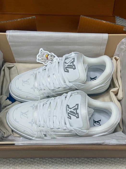 Adidasi Louis Vuitton Trainer Premium