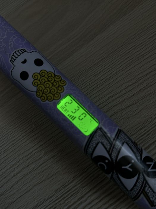 Placă de păr profesională Amika Digital Titanium AM1855 – Ediție Specială