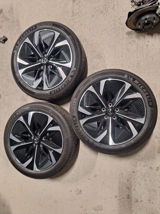 3бр. Джанти с Гуми Mazda 19 цола 5х114.3