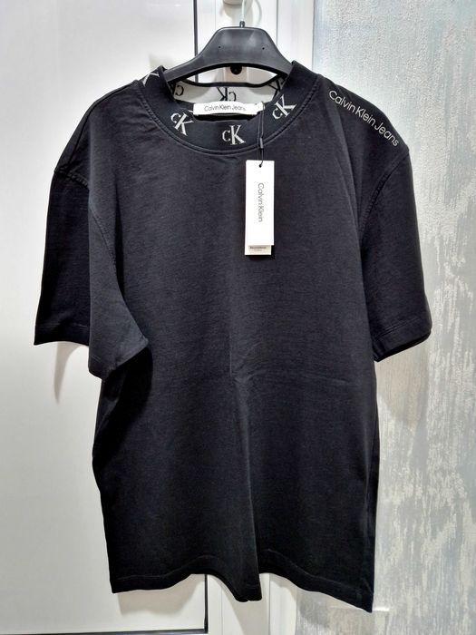 Тениска Calvin Klein - Нова!