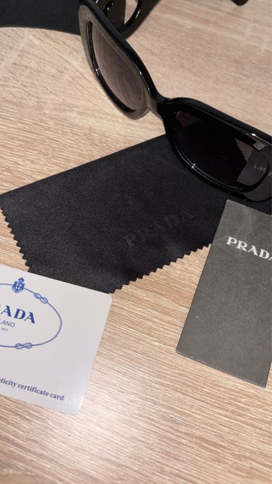 Ochelari de soare Prada nou