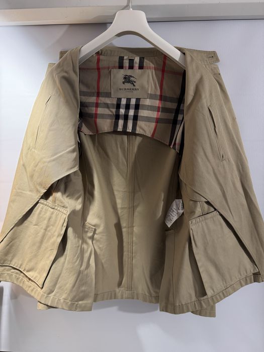 sacou BURBERRY L, stare excelenta