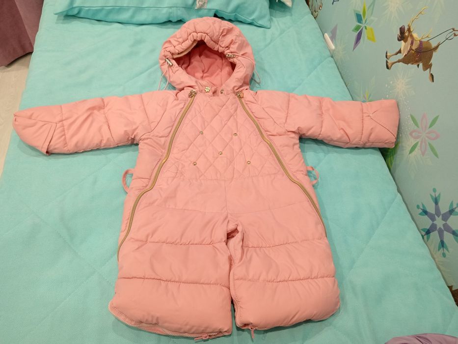 Продам детские куртки на весну