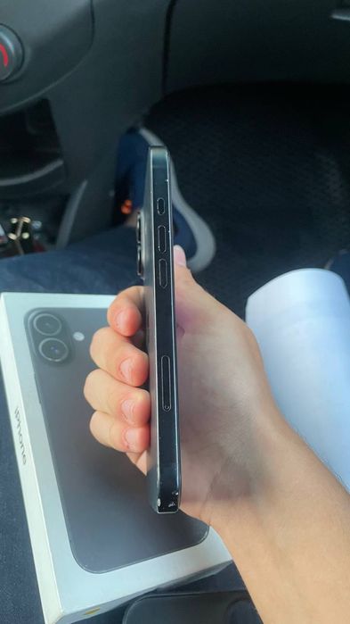 Iphone 16 black