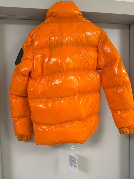 Яке Moncler с пух